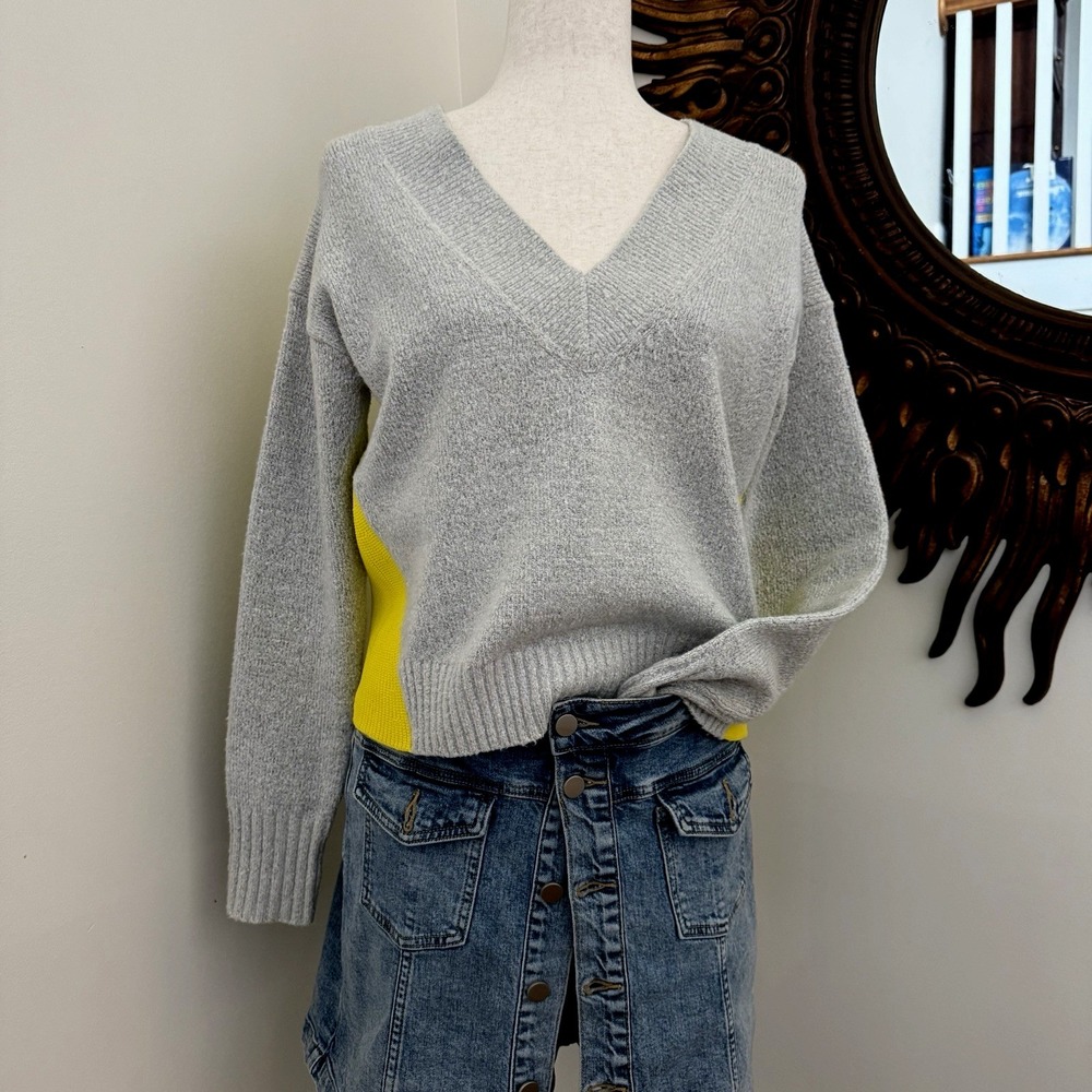 Maeve Anthropologie XS Colorblock Cropped V Neck Sweater Gray Acid YellowF/W